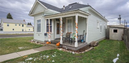 818 4th Street, Deer Lodge