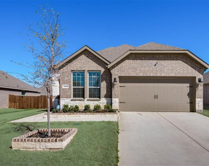 4230 Stonewall  Drive, Forney