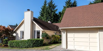 1208 S 244th Place, Des Moines