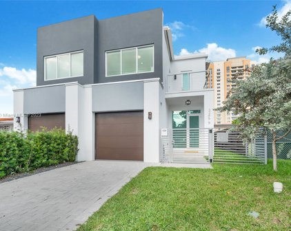 3245 Sw 23rd St Unit #b, Miami