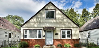 108 Geneva Avenue, Bellwood