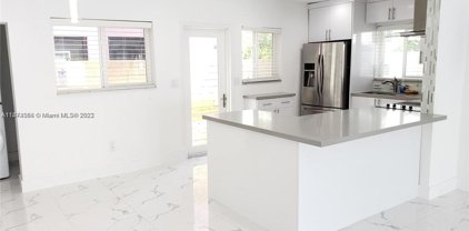 7322 Gary Ave, Miami Beach