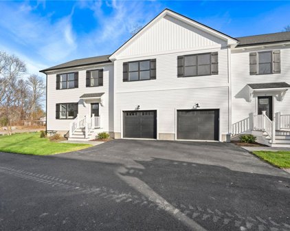 20 Magnolia Lane Unit A, South Kingstown