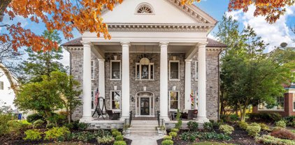 212 Rockwell Ter, Frederick