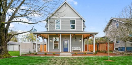 46 Walnut St, Independence