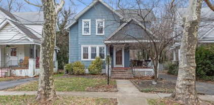 261 Crestmont Ter, Collingswood