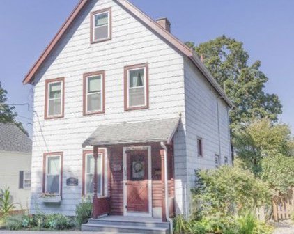 130 Summer Street, Stoneham