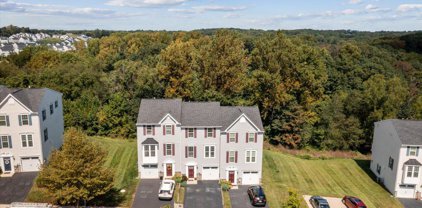 1821 Honeysuckle Ct, Downingtown