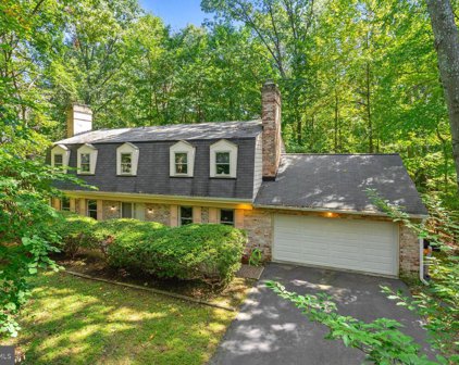 2403 Bugle Ln, Reston