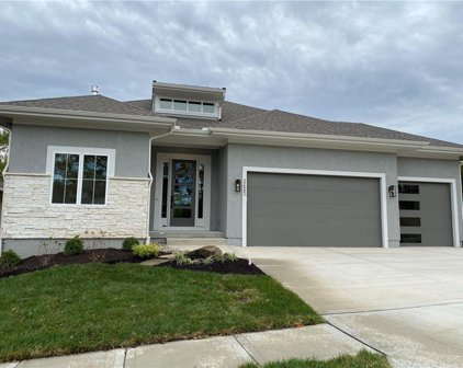 22683 W 87th Street, Lenexa