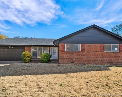 2725 S 74th East Avenue, Tulsa