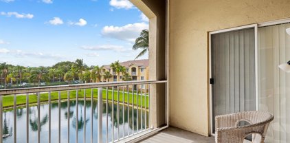 2600 S University Dr Unit #322, Davie