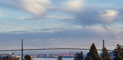 1765 Marine Drive Unit 404, West Vancouver