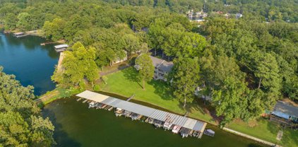 1134 Twin Points Rd., Hot Springs