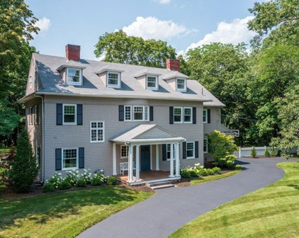 561 Bridge Street, Dedham