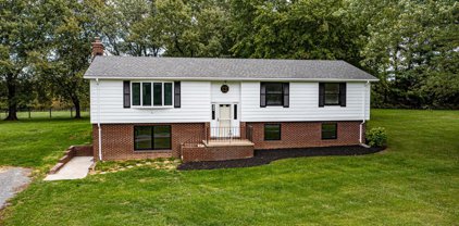 36860 N Fork Rd, Purcellville
