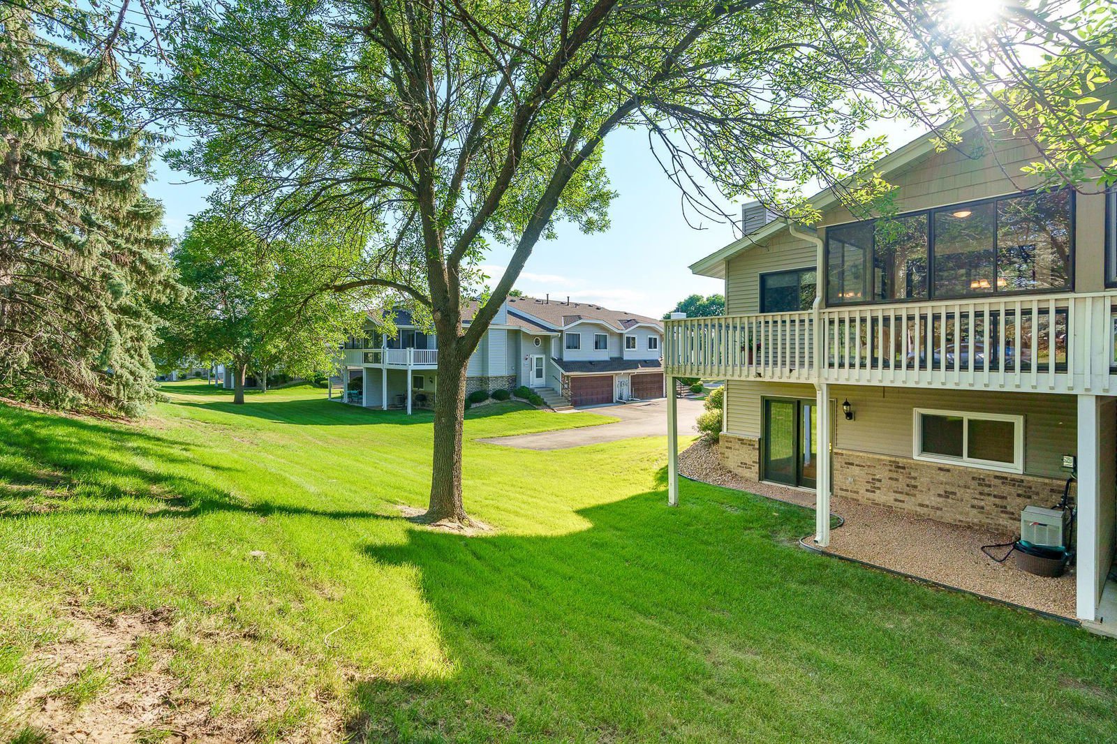 3297 Juliet Drive, Woodbury, 55125