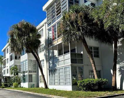 100 Waverly Way Unit 201, Clearwater