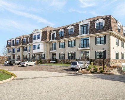 1404 South County  Trail Unit 212, East Greenwich