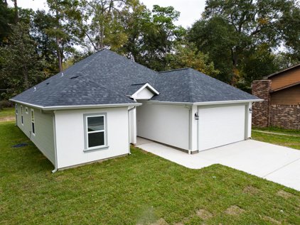 25575 White Oak Lane, Splendora