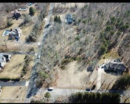 2 Stoney Brook Trail, Howell