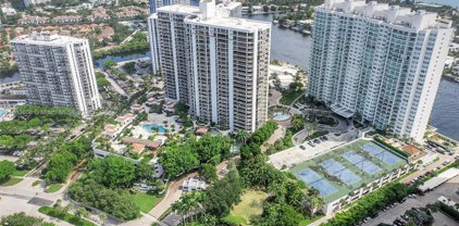 20281 E Country Club Dr Unit #506, Aventura