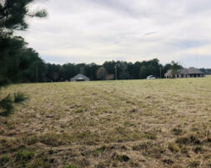 Bar 71 Ln., Leesville