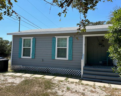 803 Rowe, Rockport