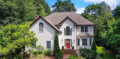 15 Liberty Drive, Southborough