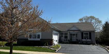 304 Edgebrook Court, Oswego