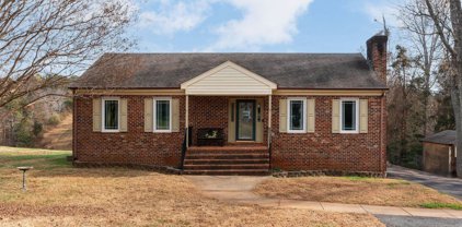 1415 West Pines Dr, Charlottesville