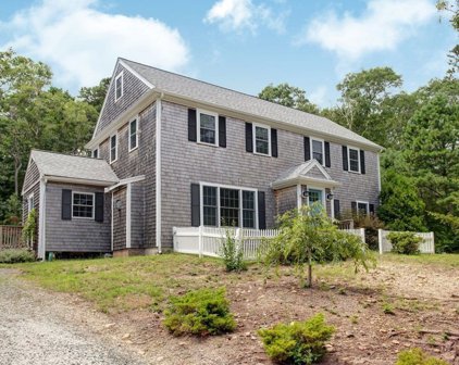 9 Bluff Rd, Bourne