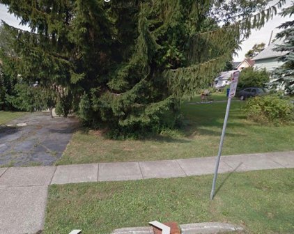 30 Julius  Street, Buffalo City-140200