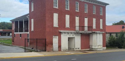 400 N Queen St, Martinsburg