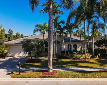 2526 Eagle Run Cir, Weston