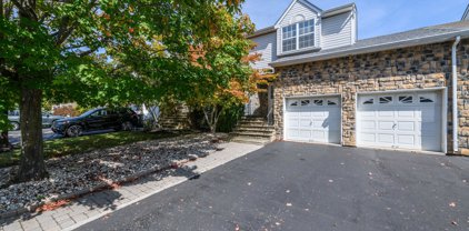 9 Kingfisher Court, Marlboro