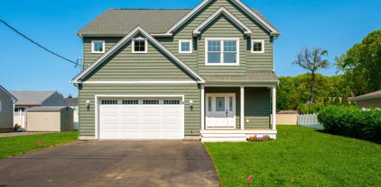 8 Laurelhurst Drive, Brick