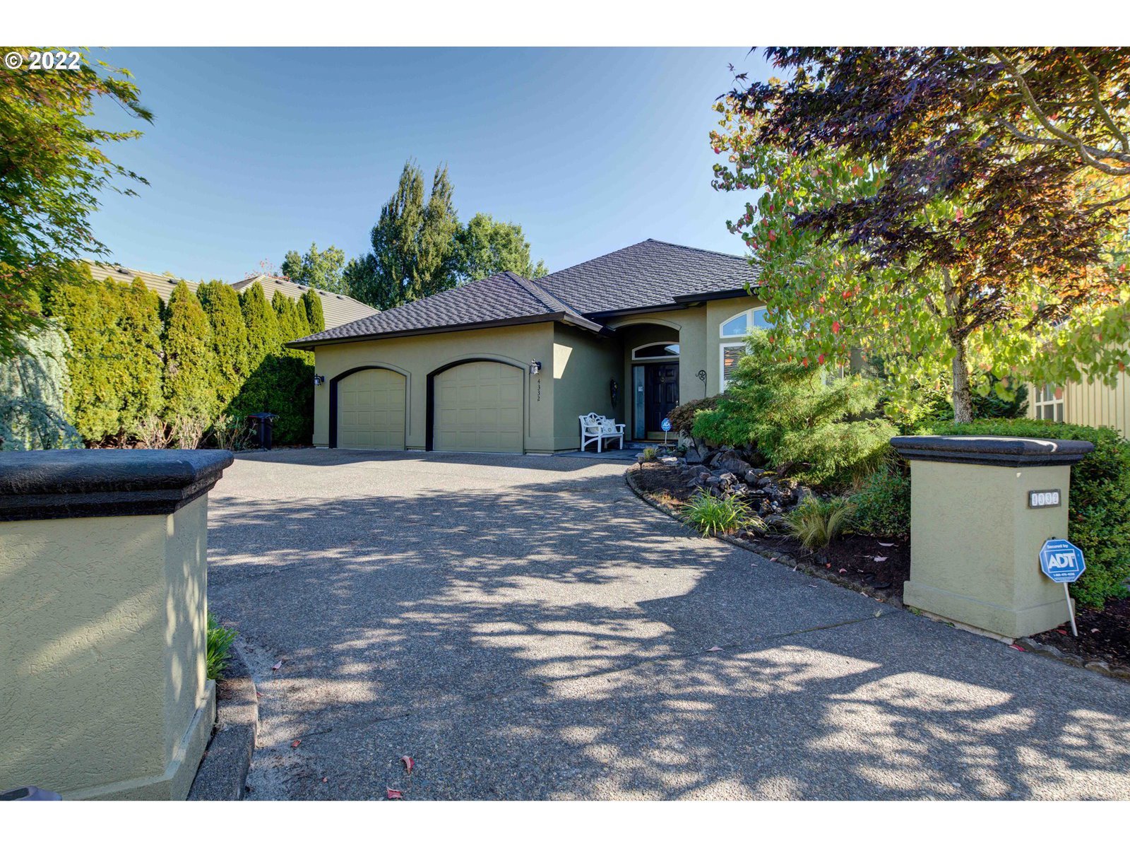 4332-nw-tamoshanter-way-portland-97229