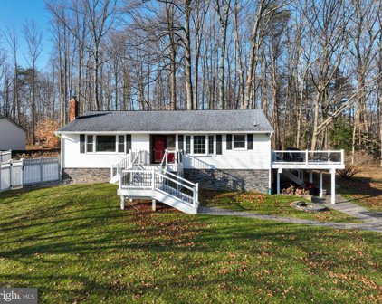 3160 Beards Point Rd, Davidsonville