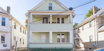 27 Collins Avenue, Pawtucket