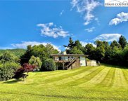 283 Beaver Creek Estate Drive, West Jefferson image