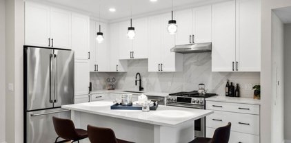 18 Artisan Dr. Unit 407, Salem