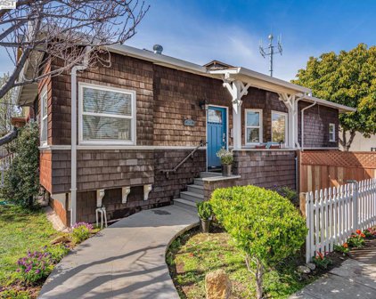 1801 Grand St, Alameda