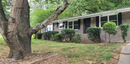3805 Lawrenceville Suwanee Road, Suwanee