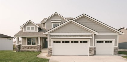 5627 163rd Street, Urbandale