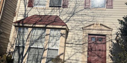2566 Grayton Ln, Woodbridge