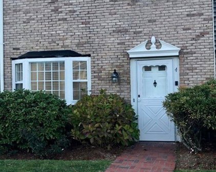 4 Louisburg Sq Unit 4, Barnstable