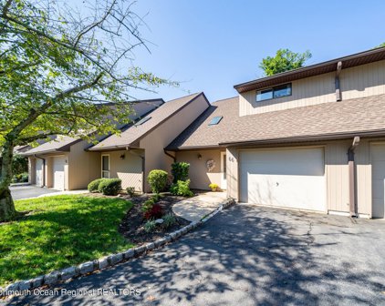 66 Deer Path Court, Tinton Falls