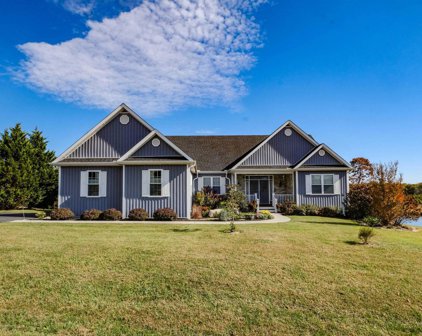 513 Rosewood Dr, Scottsville