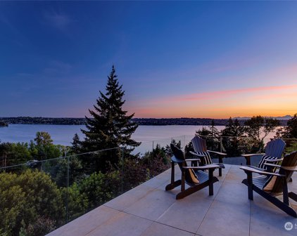 6939 SE Allen Street, Mercer Island